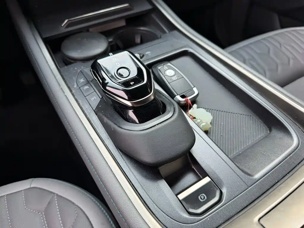 Ford Edge — миниатюра 9