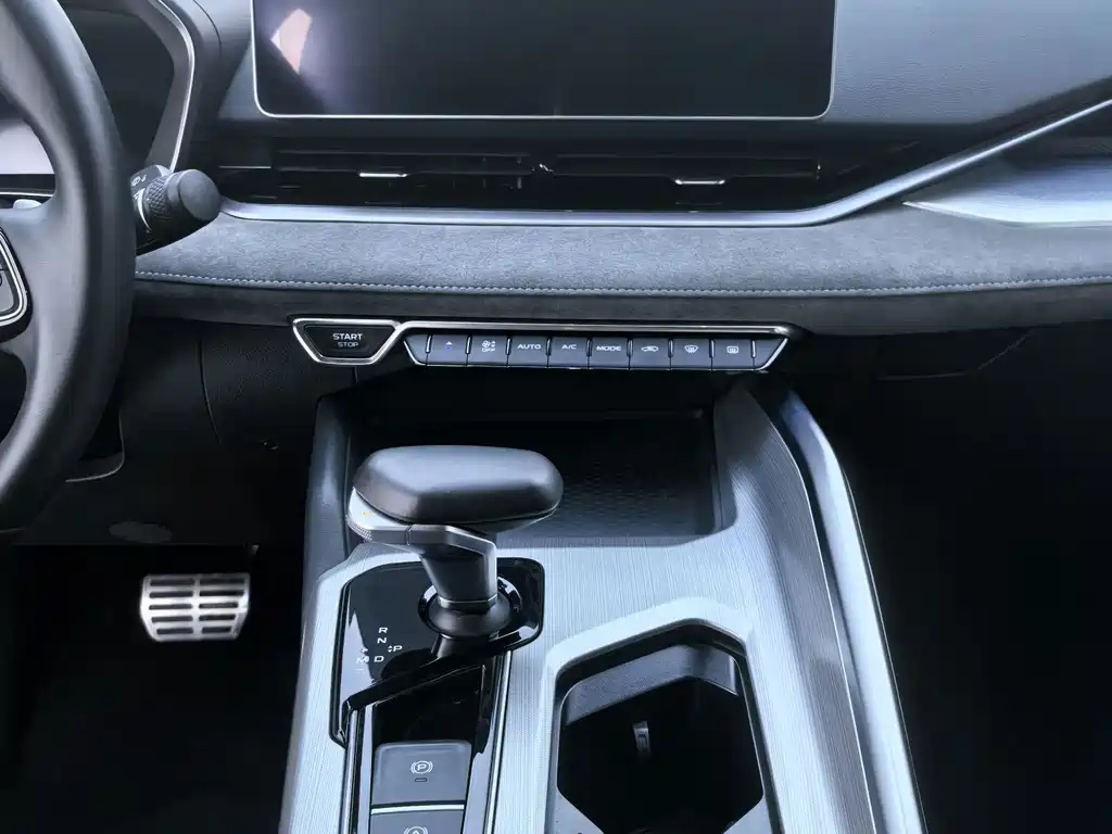 Geely Xingrui — миниатюра 8