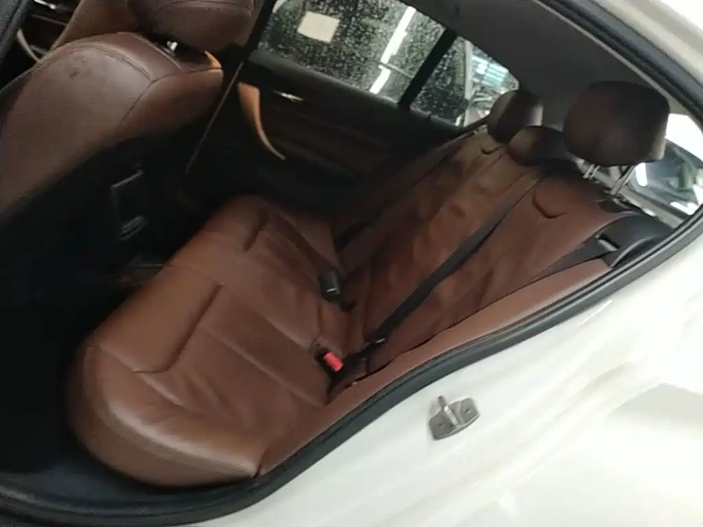 BMW 1 Series (Import) — миниатюра 17