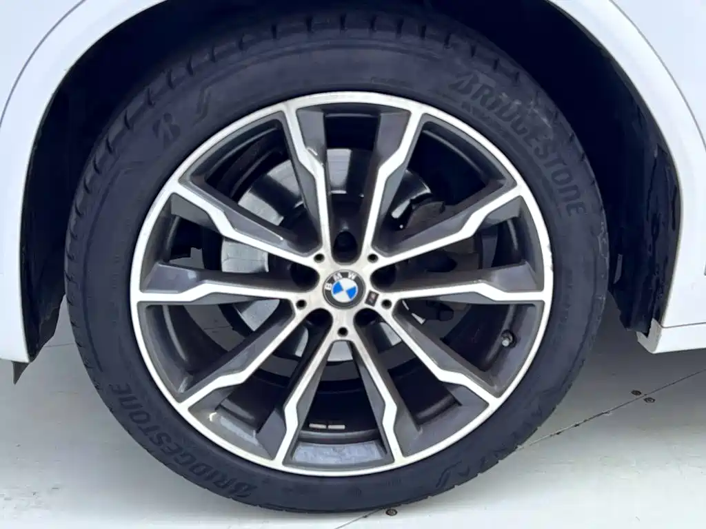 BMW X3 — миниатюра 11
