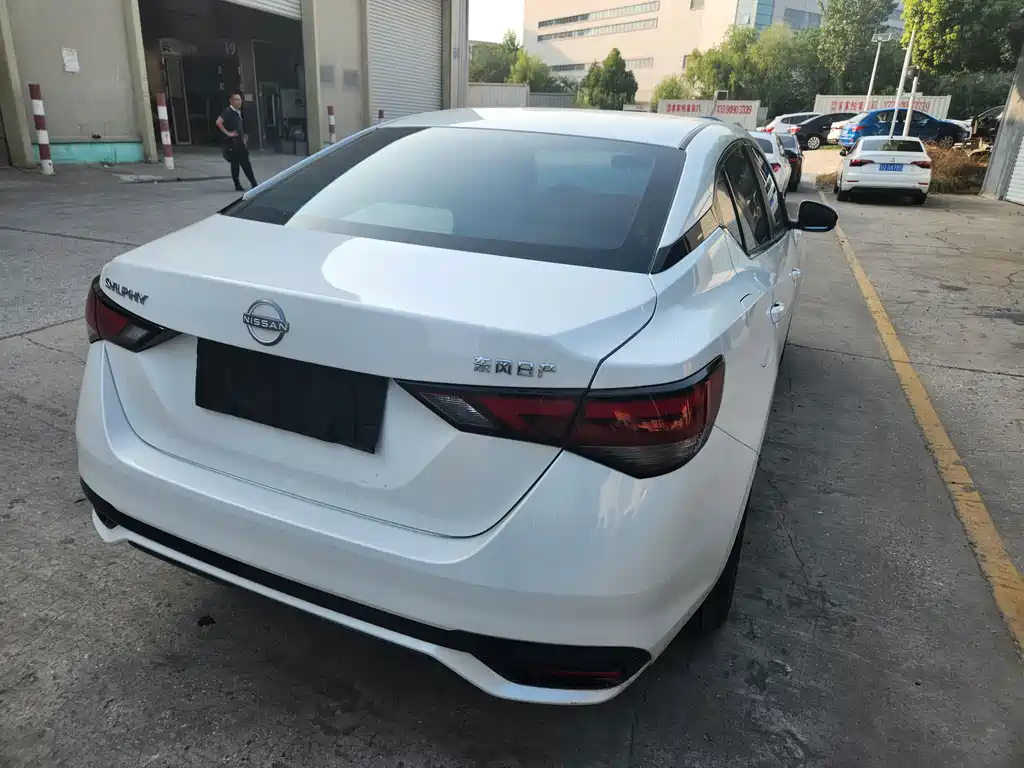 Nissan Sylphy — миниатюра 8