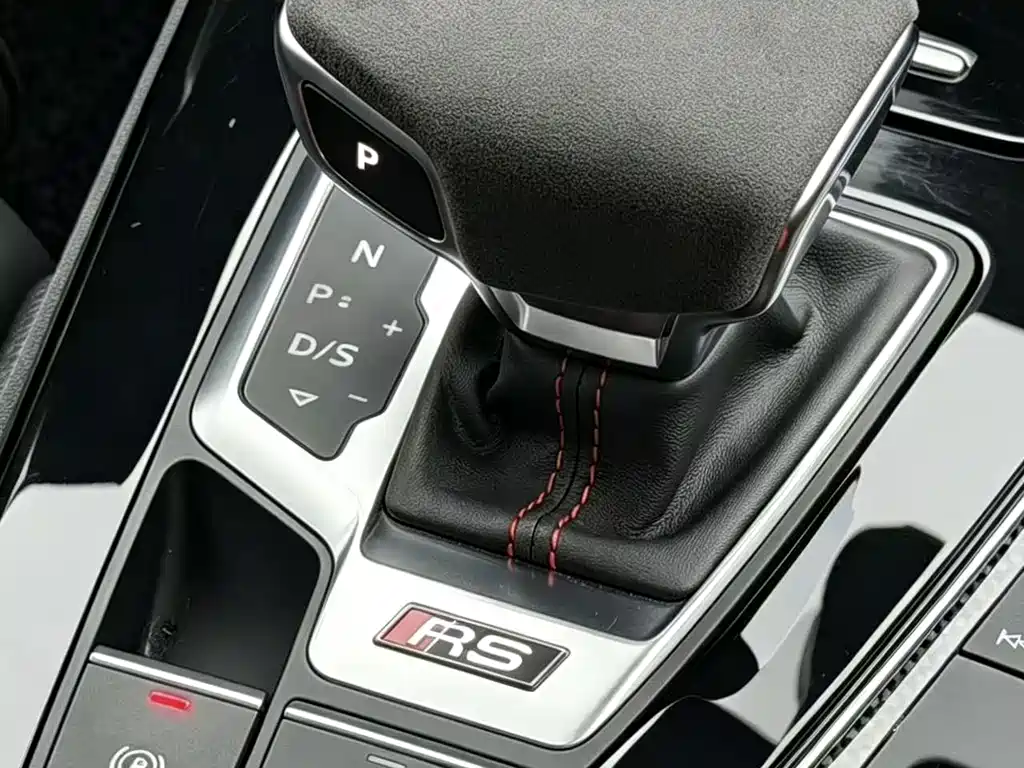 Audi RS 4 — миниатюра 6