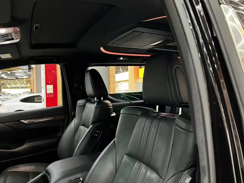 Toyota Vellfire — миниатюра 3
