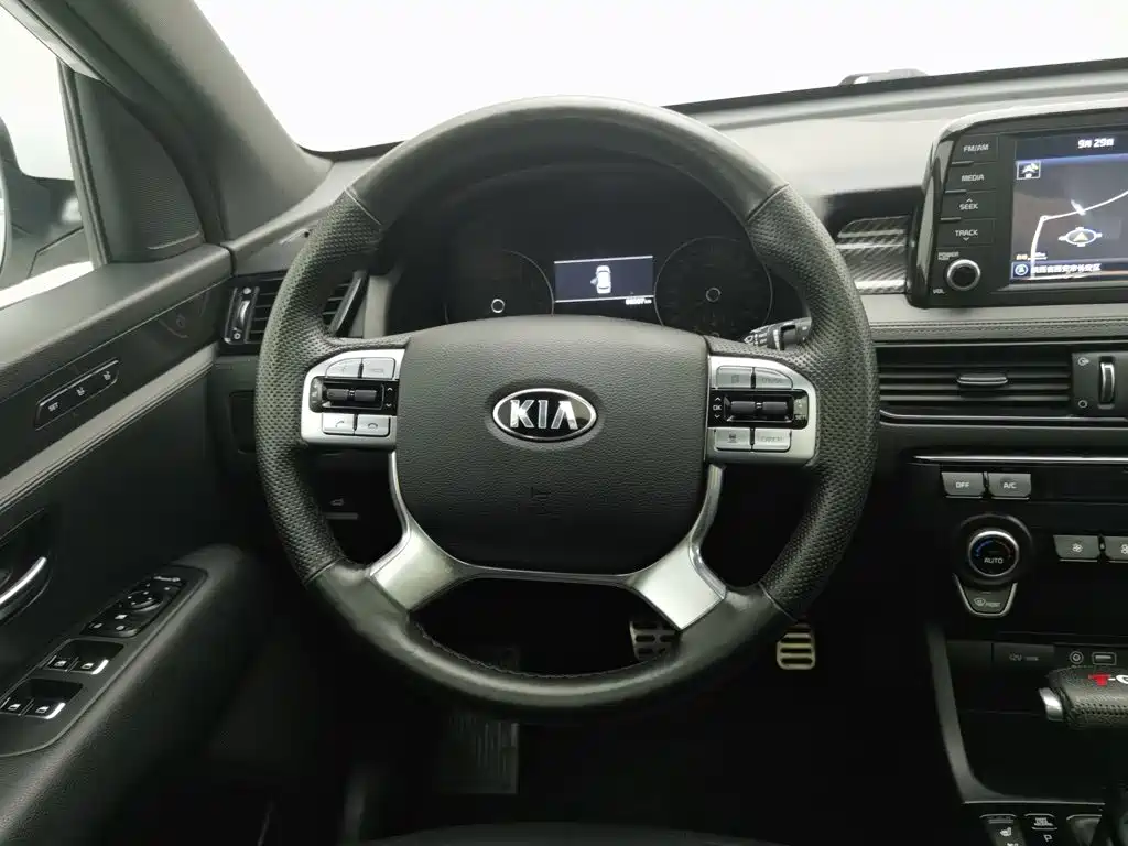 Kia KX7 — миниатюра 11