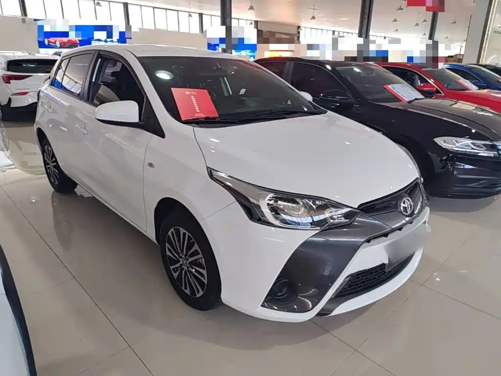 Toyota Yaris L — миниатюра 4