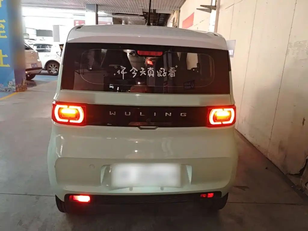 Wuling MINIEV — миниатюра 6