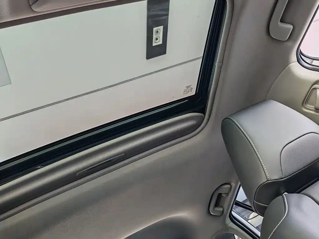Toyota RAV4 — миниатюра 13