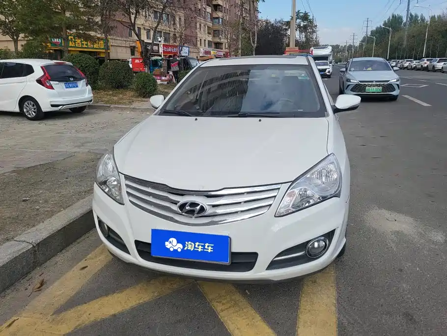Hyundai Elantra — миниатюра 2