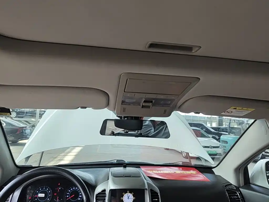 Chevrolet Captiva — миниатюра 18