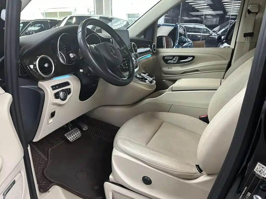 Mercedes-Benz V-Class V 2020 V 260 Luxury