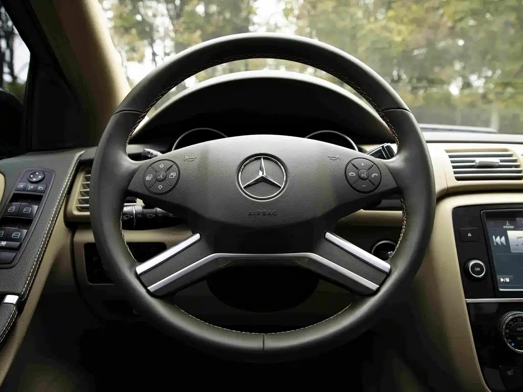 Mercedes-Benz R-Class — миниатюра 21