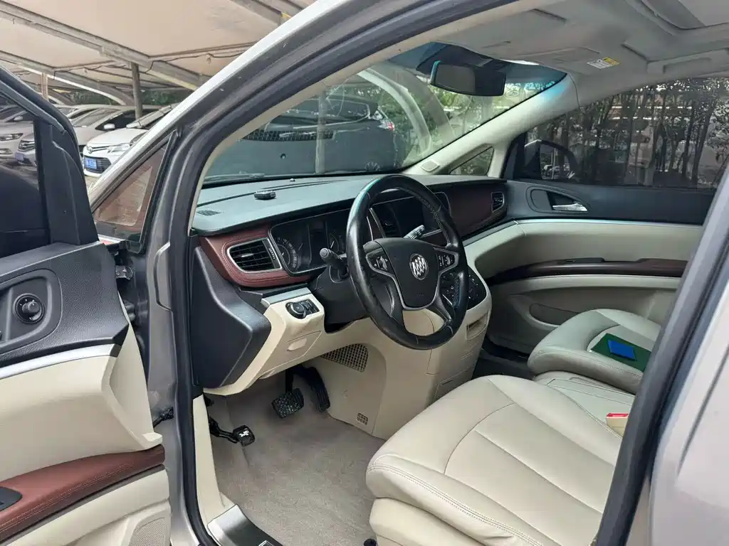 Buick GL8 — миниатюра 4