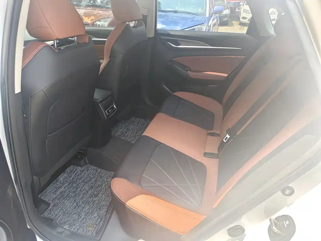 Changan Eado — миниатюра 10