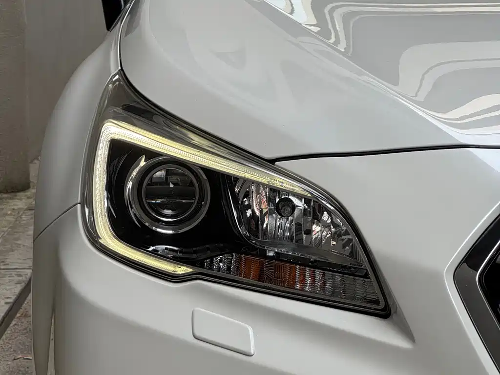 Subaru Legacy — миниатюра 9