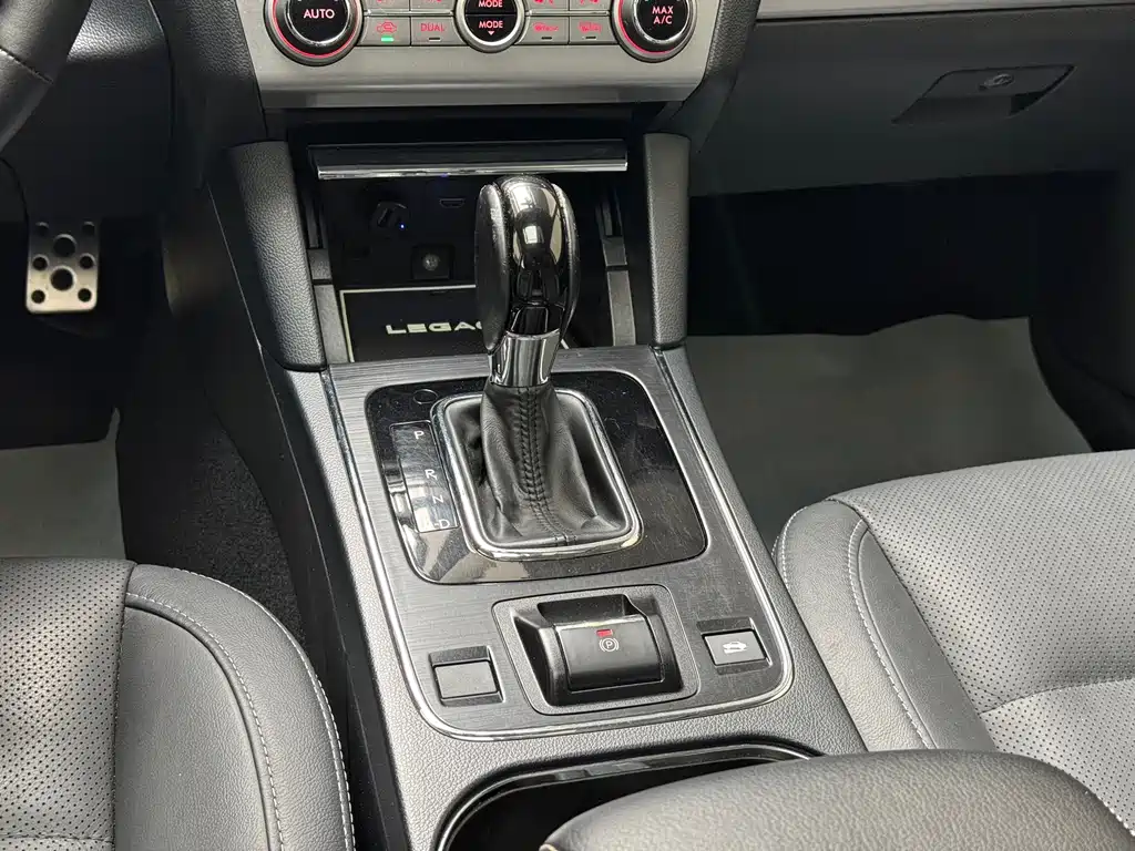 Subaru Legacy — миниатюра 15