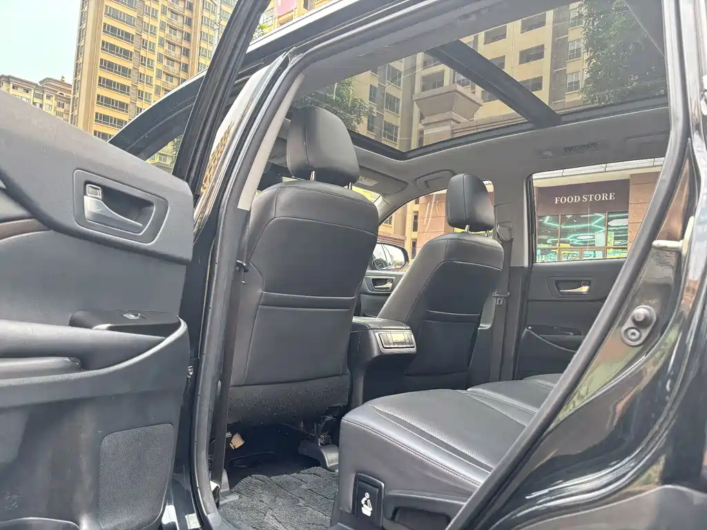 Toyota Highlander — миниатюра 13