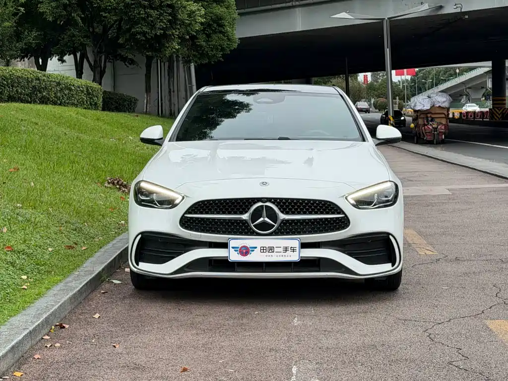 Mercedes-Benz C-Class — миниатюра 2