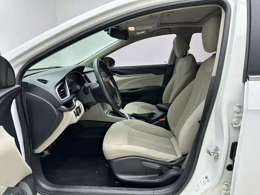 Buick Excelle — миниатюра 11