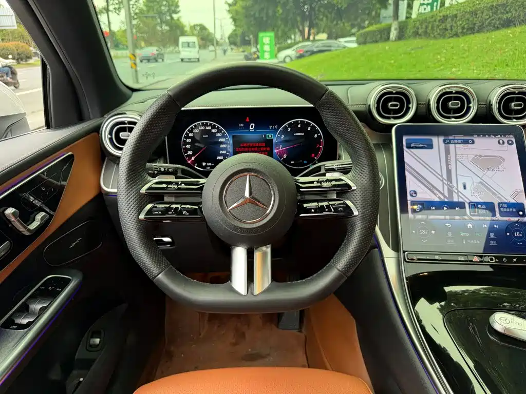 Mercedes-Benz GLC — миниатюра 14