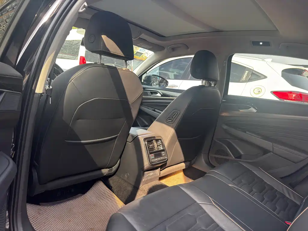 Volkswagen Passat — миниатюра 5