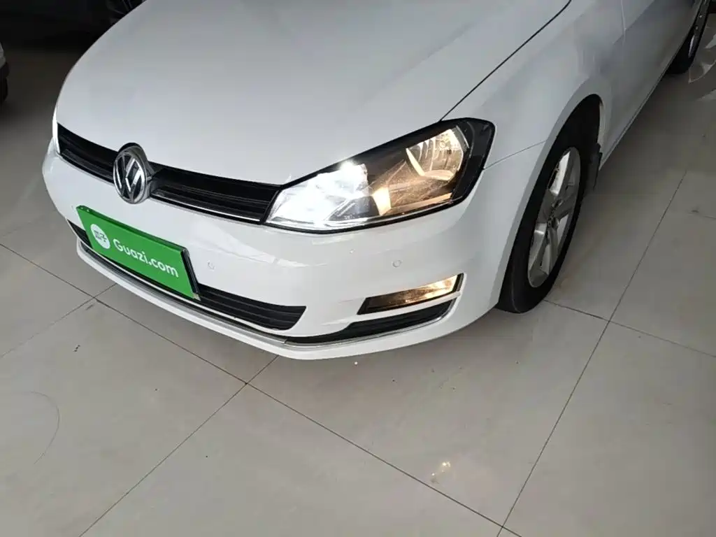 Volkswagen Golf — миниатюра 24