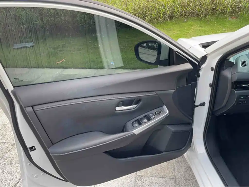 Nissan Sylphy — миниатюра 23