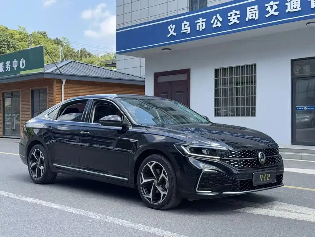 Volkswagen Passat — миниатюра 10