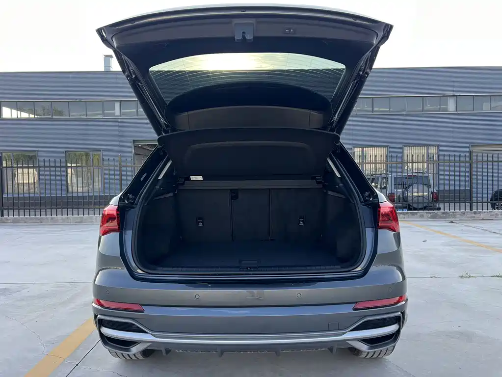 Audi Q3 — миниатюра 7
