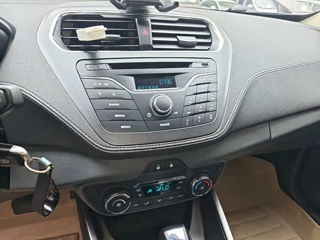 Ford Escort — миниатюра 13