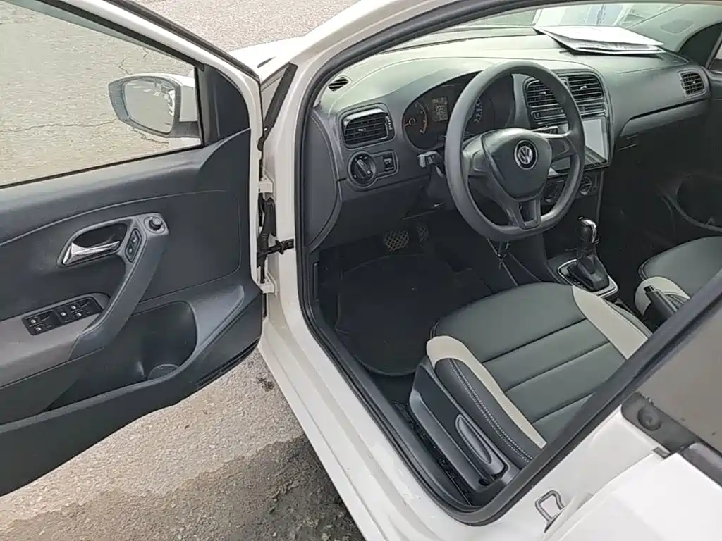 Volkswagen Polo — миниатюра 16