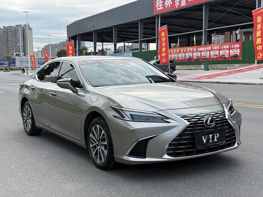 Lexus ES — миниатюра 3