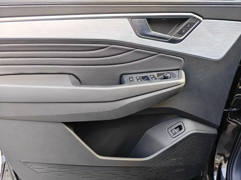 Volkswagen Talagon — миниатюра 11