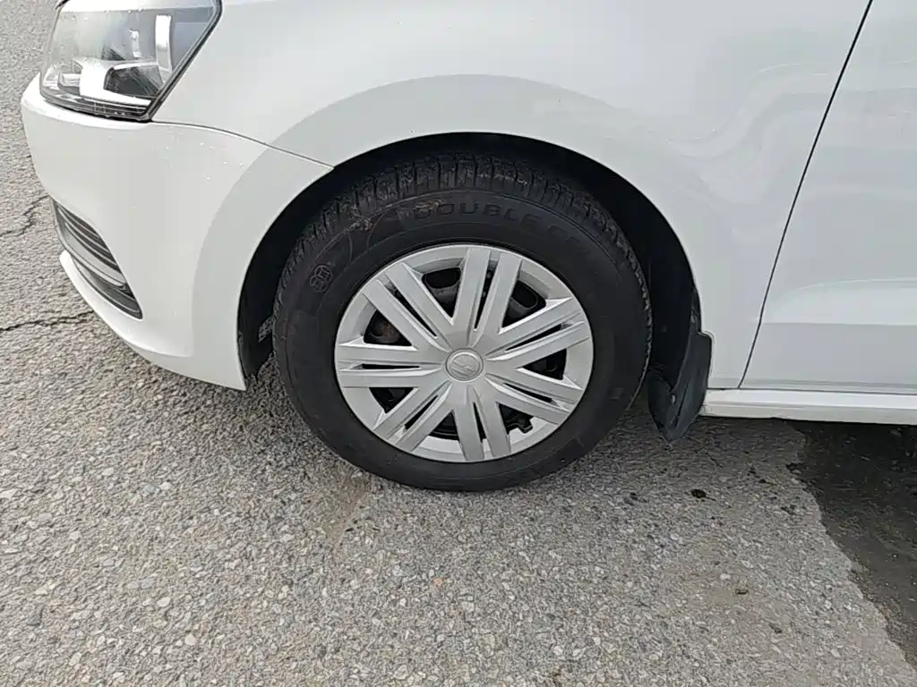 Volkswagen Polo — миниатюра 23