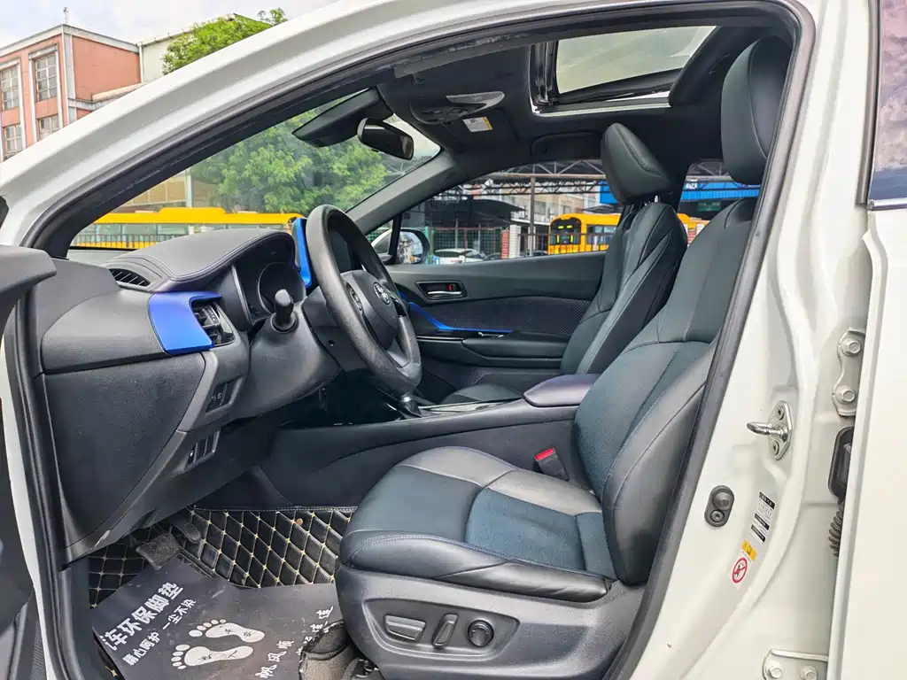 Toyota C-HR — миниатюра 7