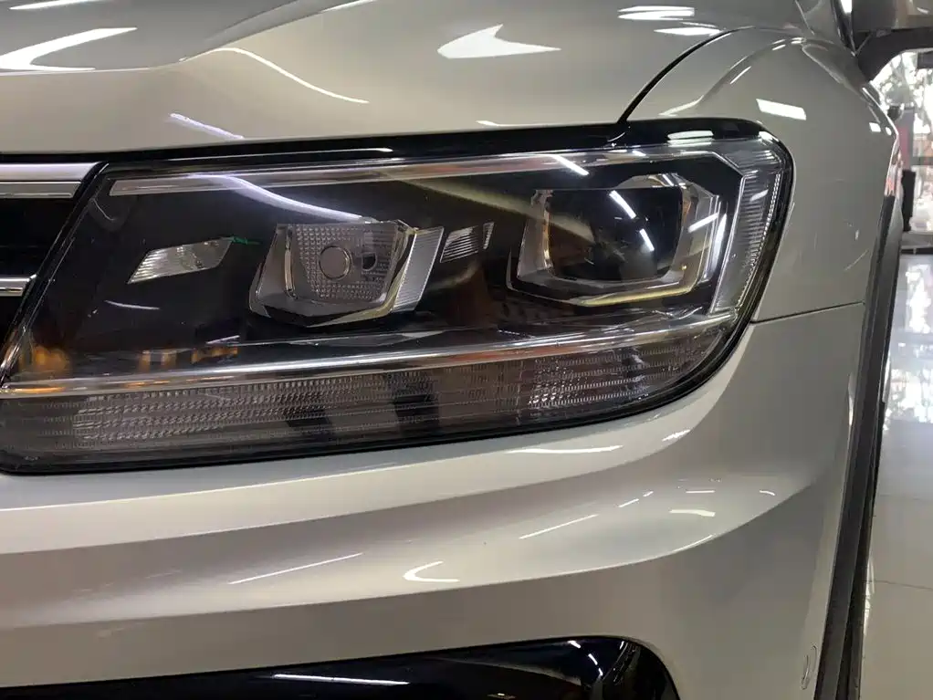 Volkswagen Tiguan L — миниатюра 5