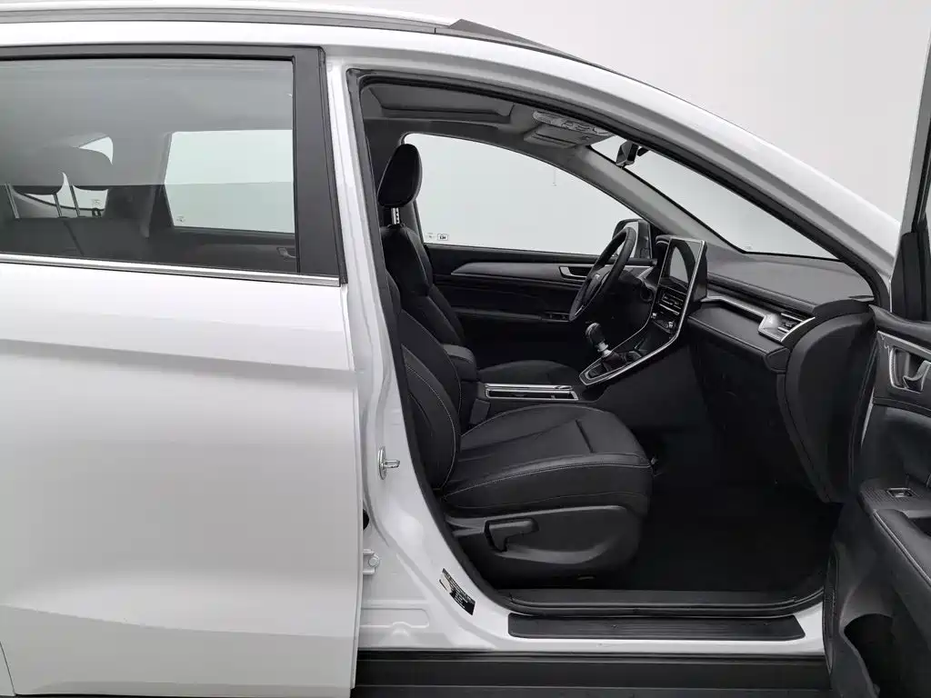 Haval M6 — миниатюра 23