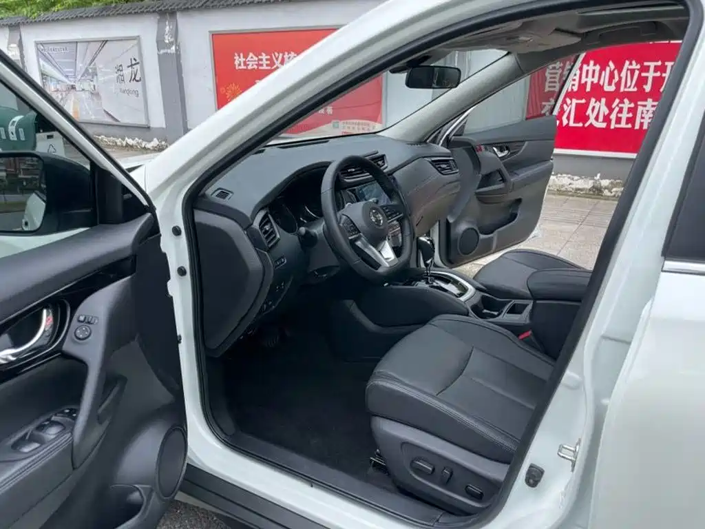 Nissan X-Trail — миниатюра 8