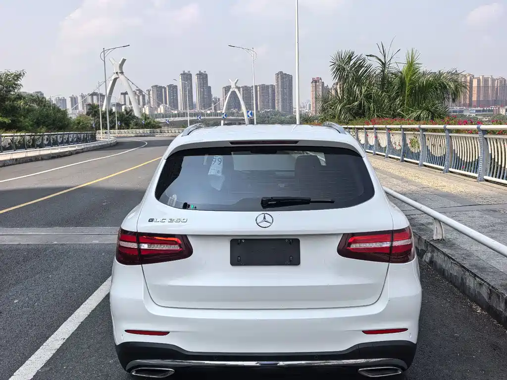 Mercedes-Benz GLC — миниатюра 8