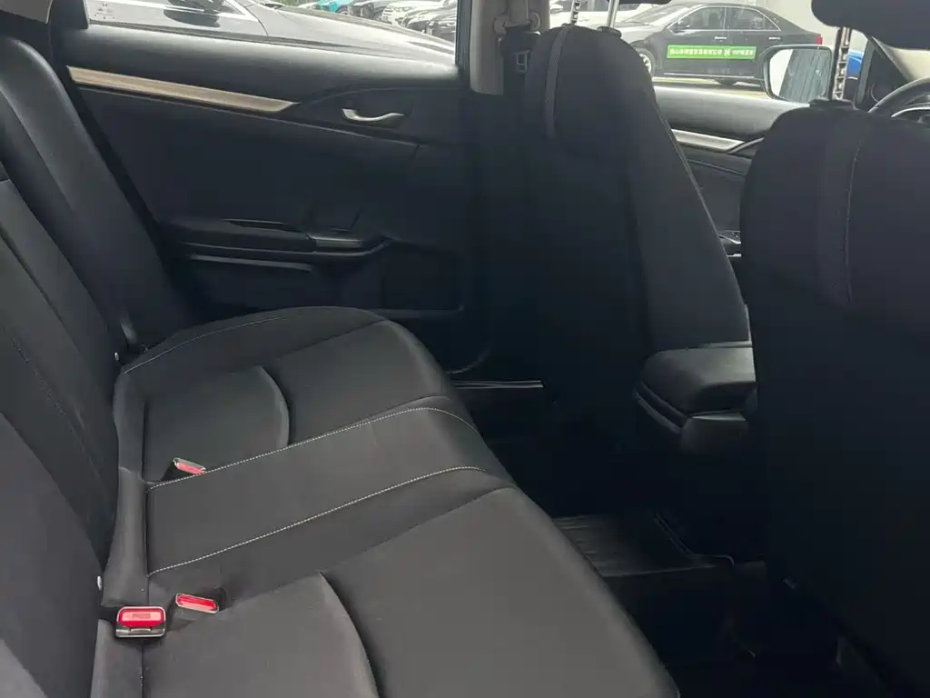 Honda Civic 2019 220TURBO CVT V