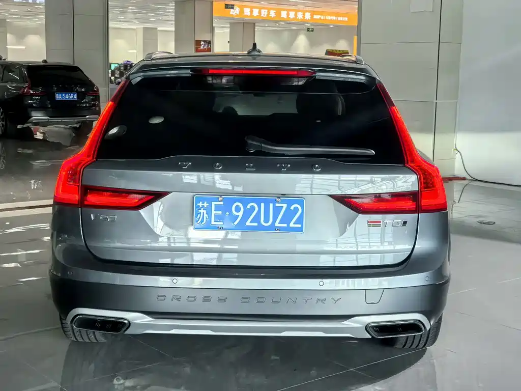 Volvo V90 — миниатюра 5