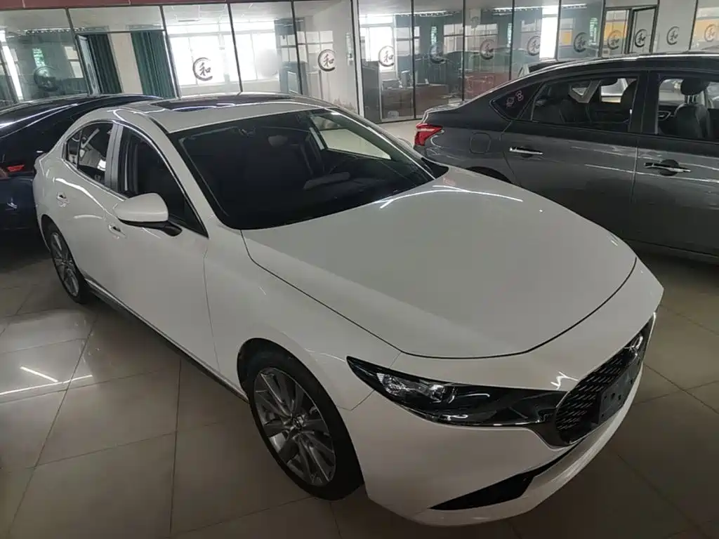 Mazda 3 Axela — миниатюра 4