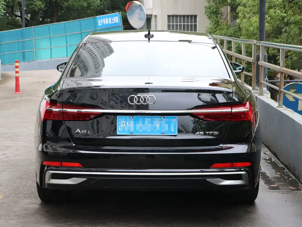 Audi A6L — миниатюра 5