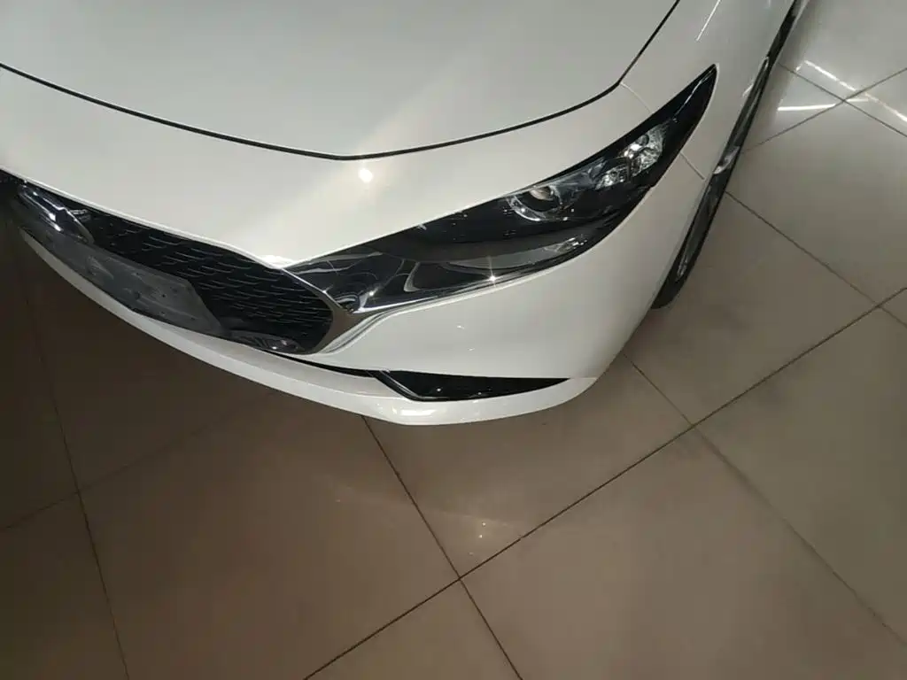 Mazda 3 Axela — миниатюра 24