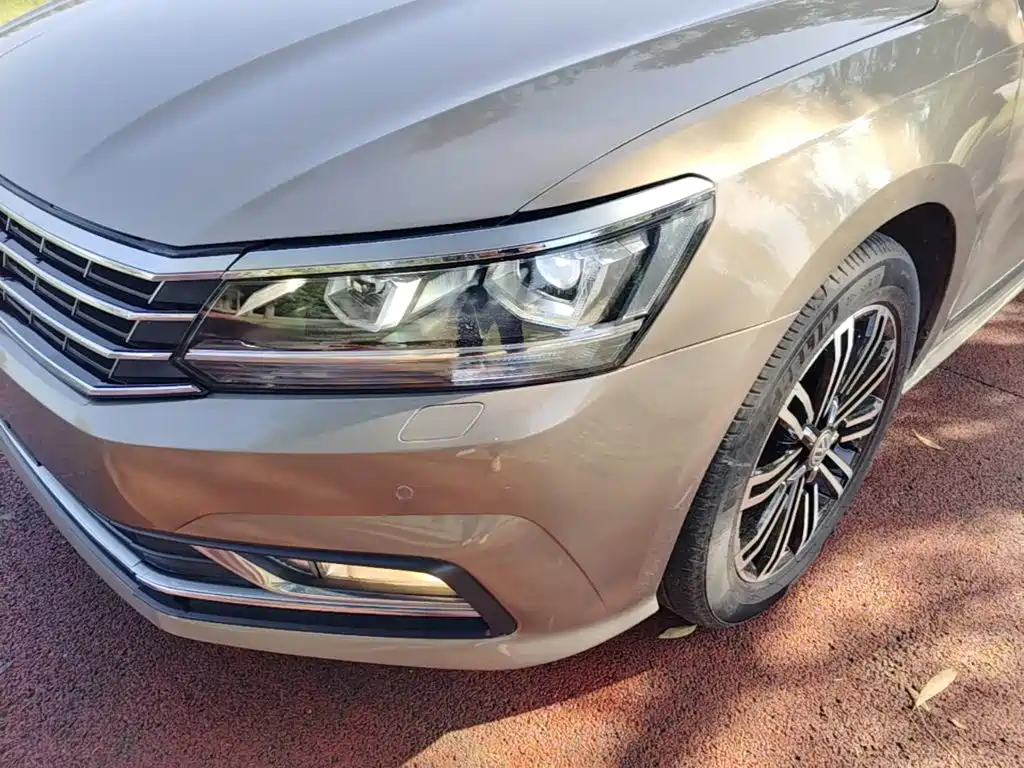 Volkswagen Passat — миниатюра 24