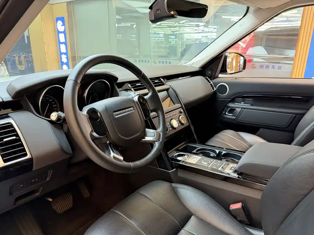 Land Rover Discovery 2019 3.0 SC V6 SE