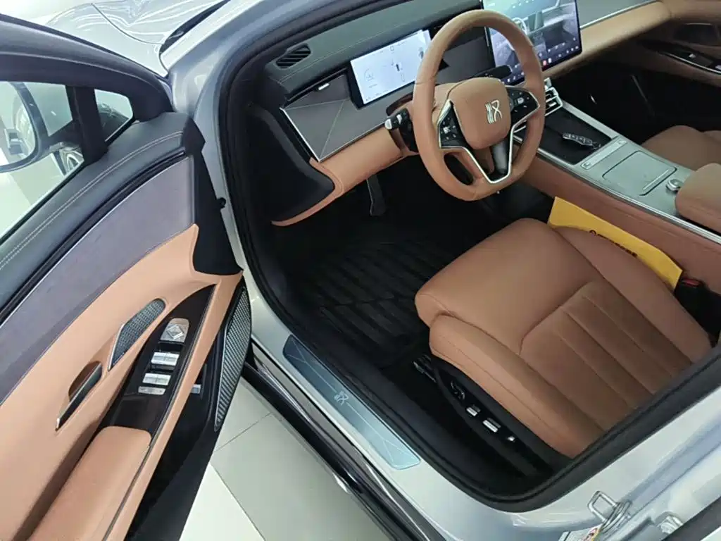 BYD Han L — миниатюра 16