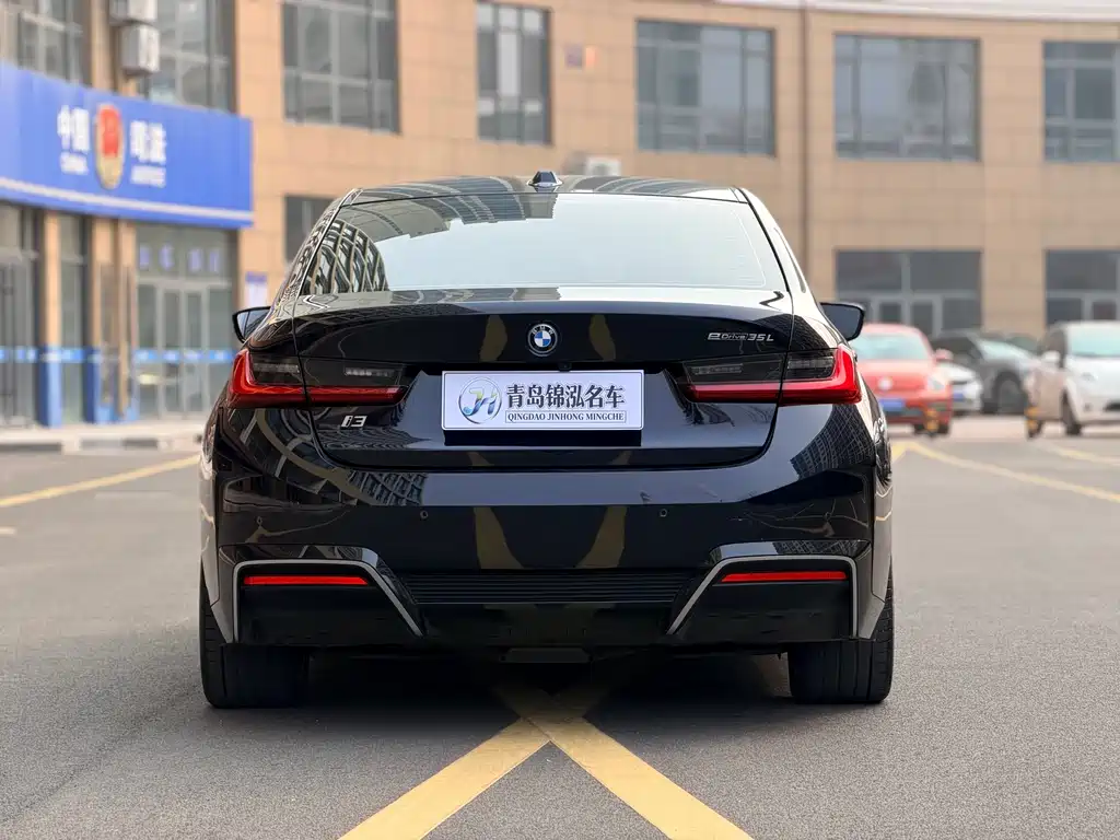 BMW I3