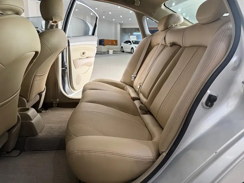 Nissan Sylphy — миниатюра 6