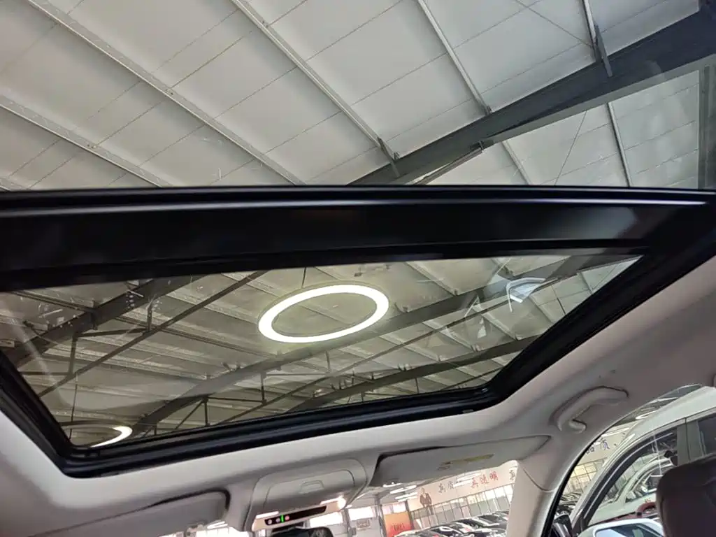 Cadillac XT5 — миниатюра 18