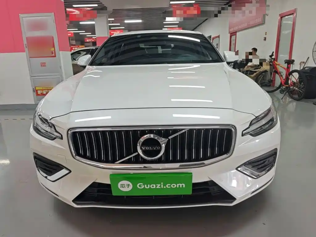 Volvo S60 — миниатюра 3